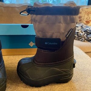 NEW Columbia toddler snow boots